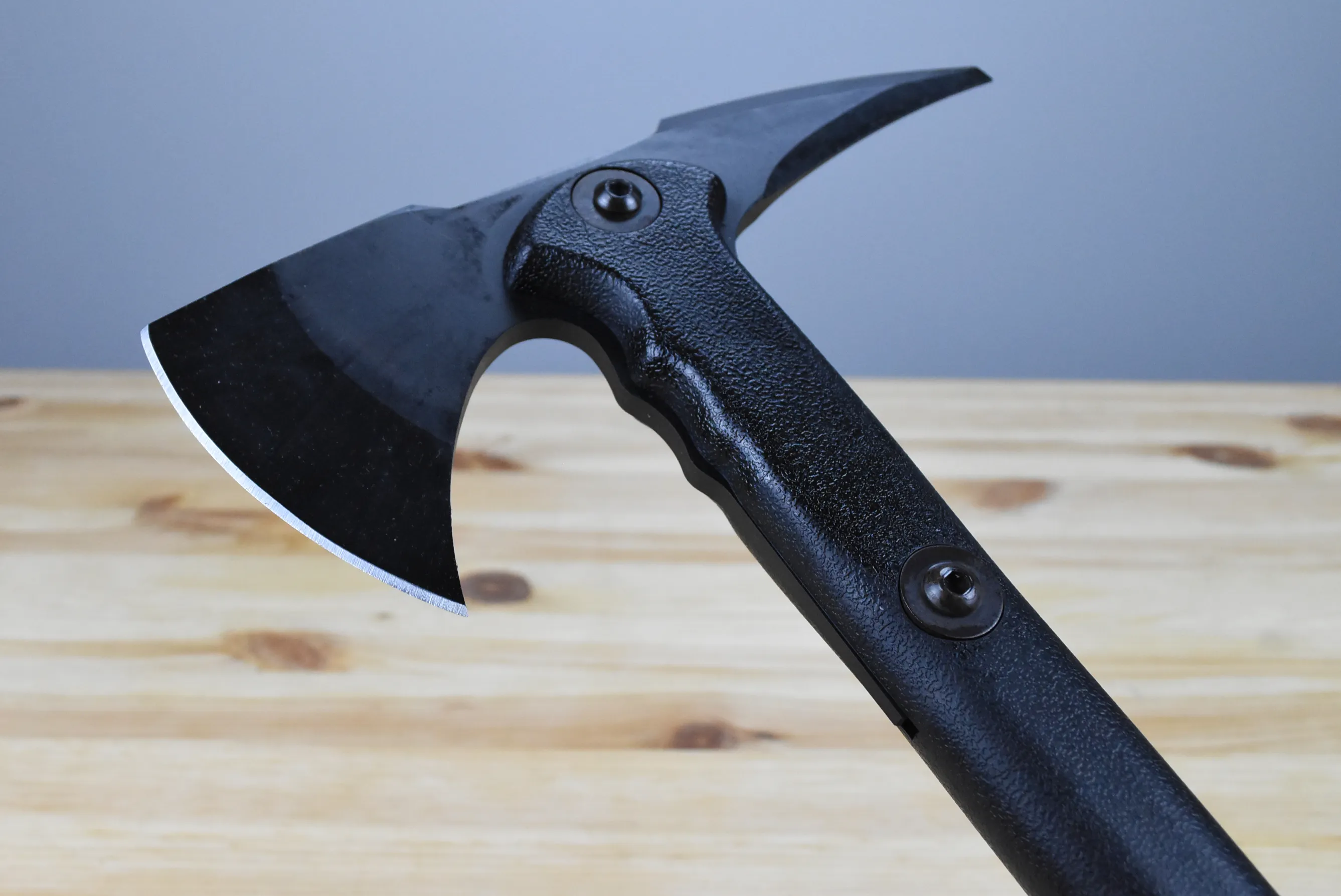 Cold Steel War Hawk Axe