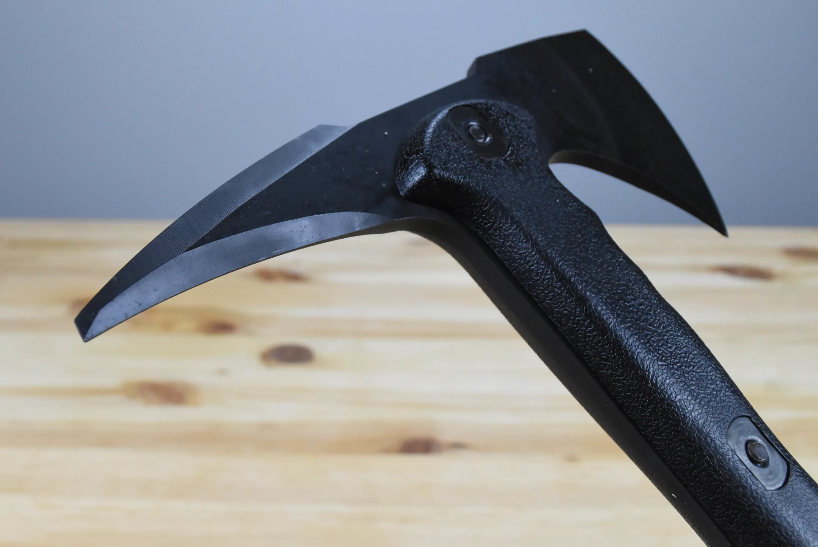 Cold Steel War Hawk Axe