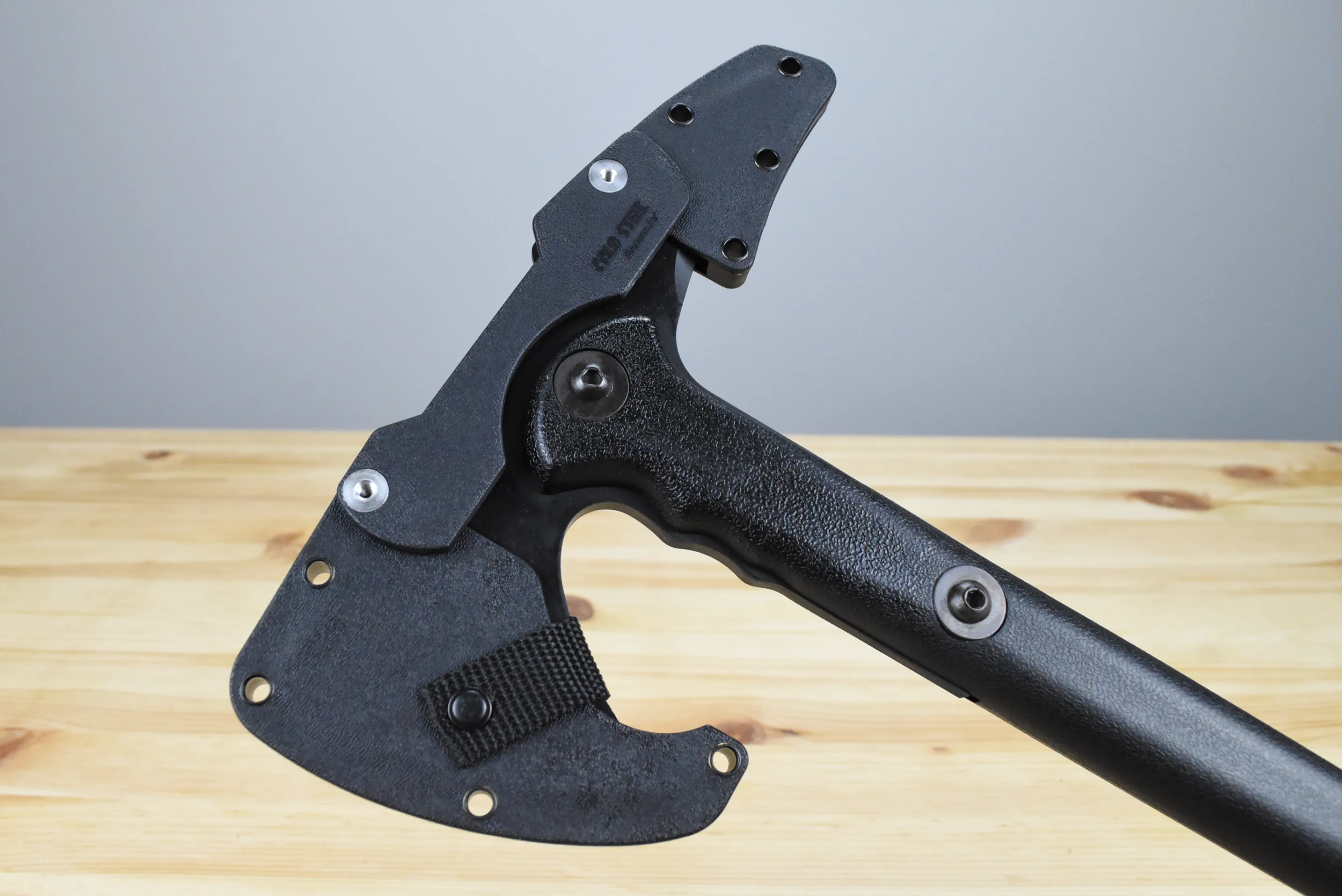 Cold Steel War Hawk Axe