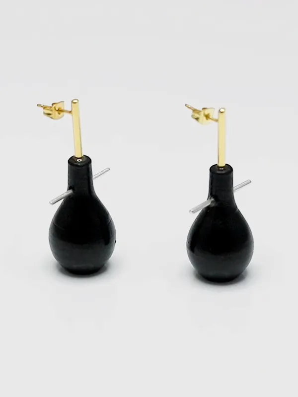 Mehrab Surahi Earrings Black